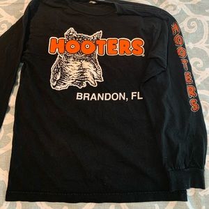 Hooters long sleeve